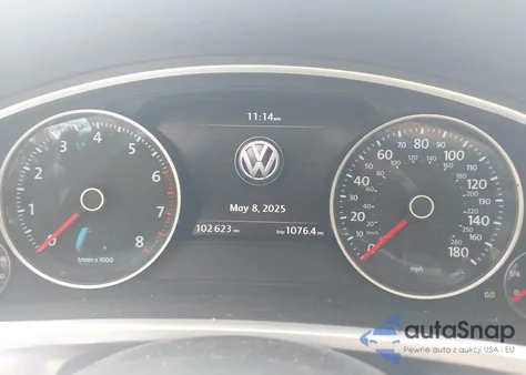 2016 Volkswagen Touareg Vr6 Lux z USA, uszkodzony, nr VIN WVGEF9BP7GD011255